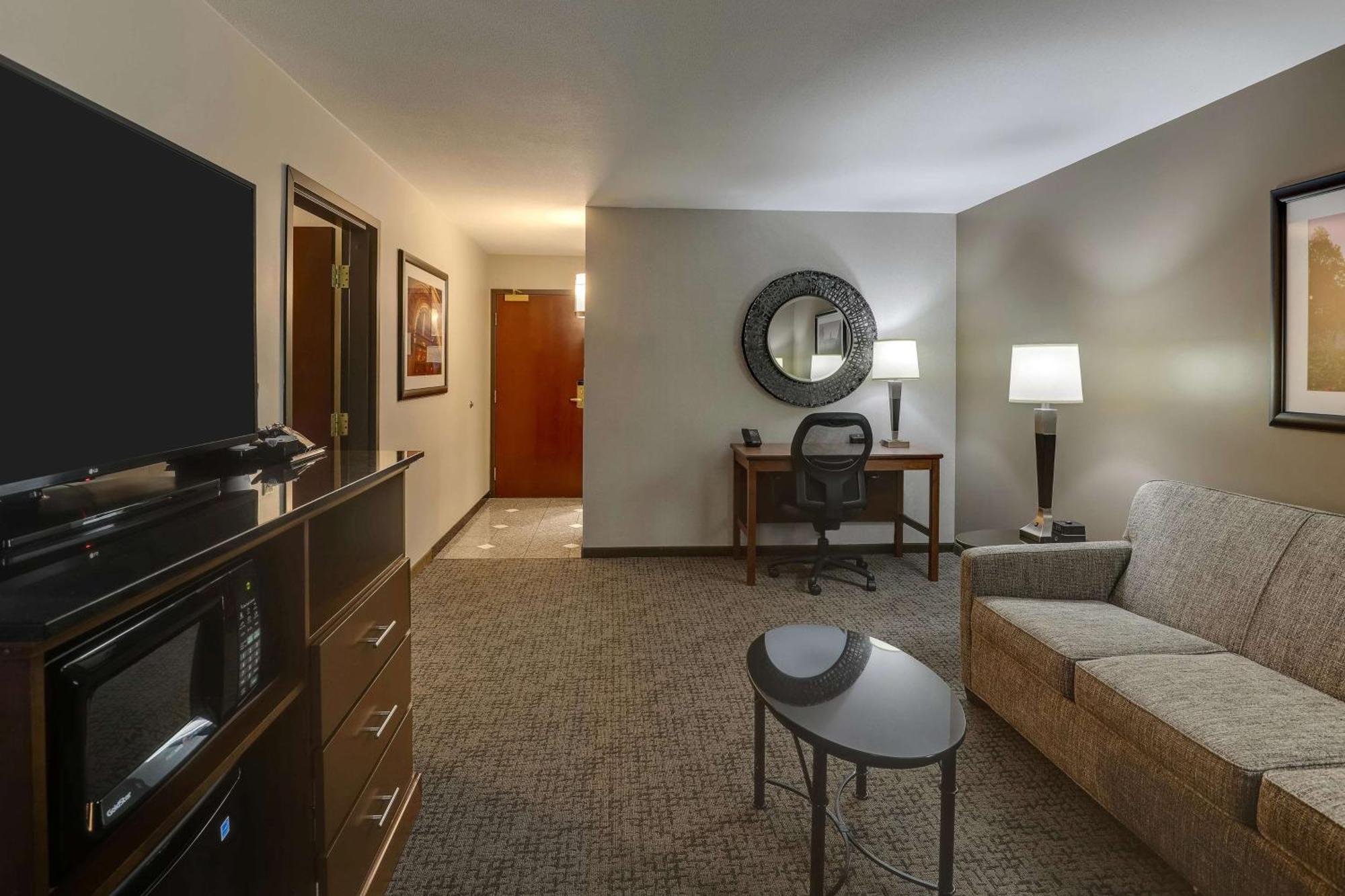 Drury Inn & Suites Columbus ดับลิน ภายนอก รูปภาพ