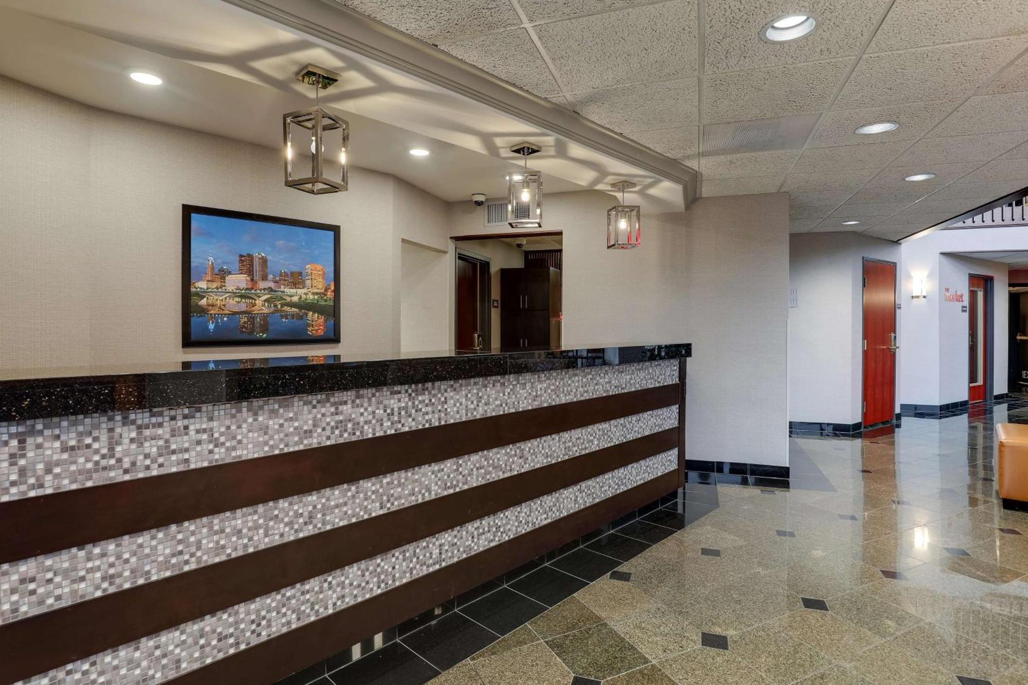 Drury Inn & Suites Columbus ดับลิน ภายนอก รูปภาพ